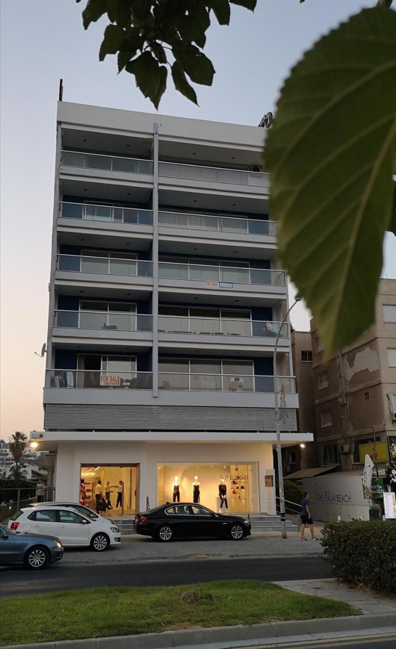 Beachfront Amazing New Apartment リマソール エクステリア 写真